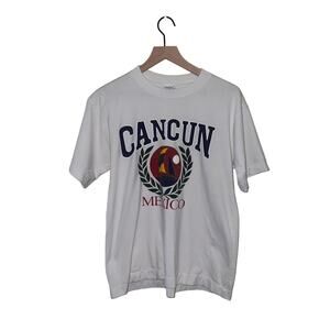 VNTG like new graphic Cancun Mexico tshirt L